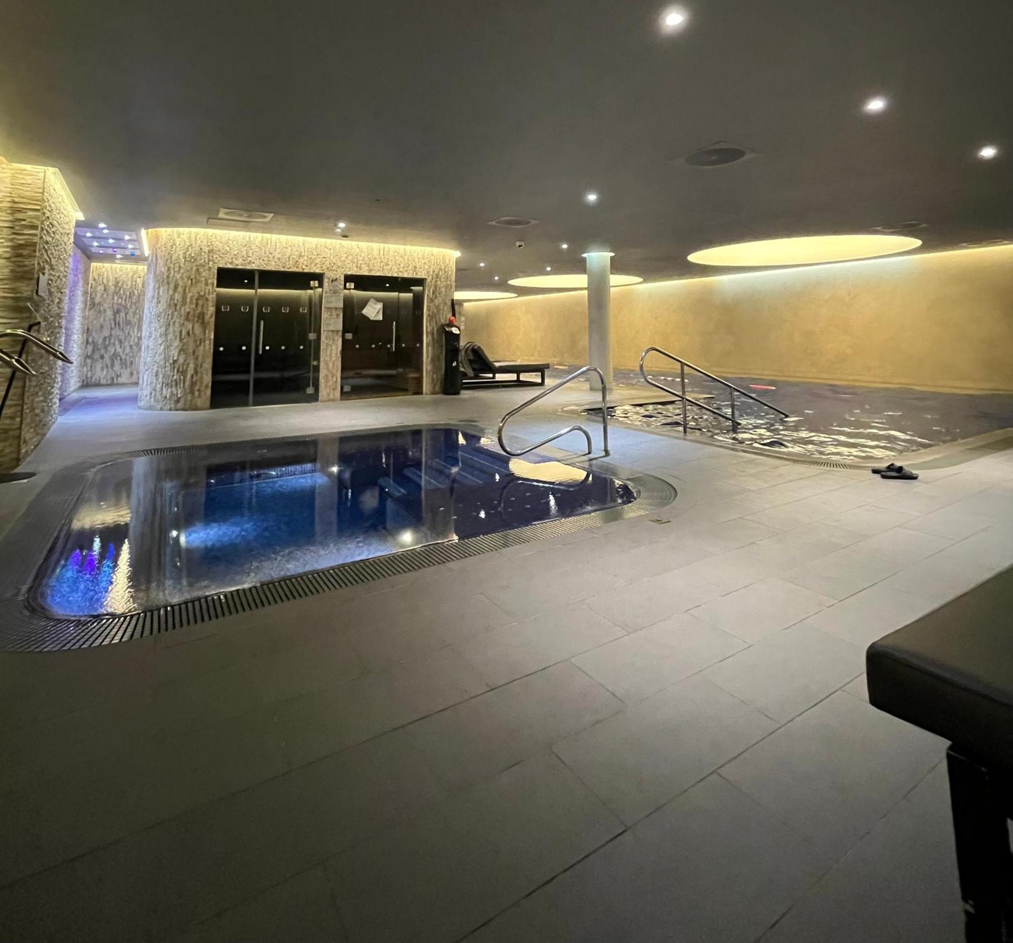 Luxury Modern 2 Bed Flat With Balcony And City View - Canary Wharf City Center London Kültér fotó