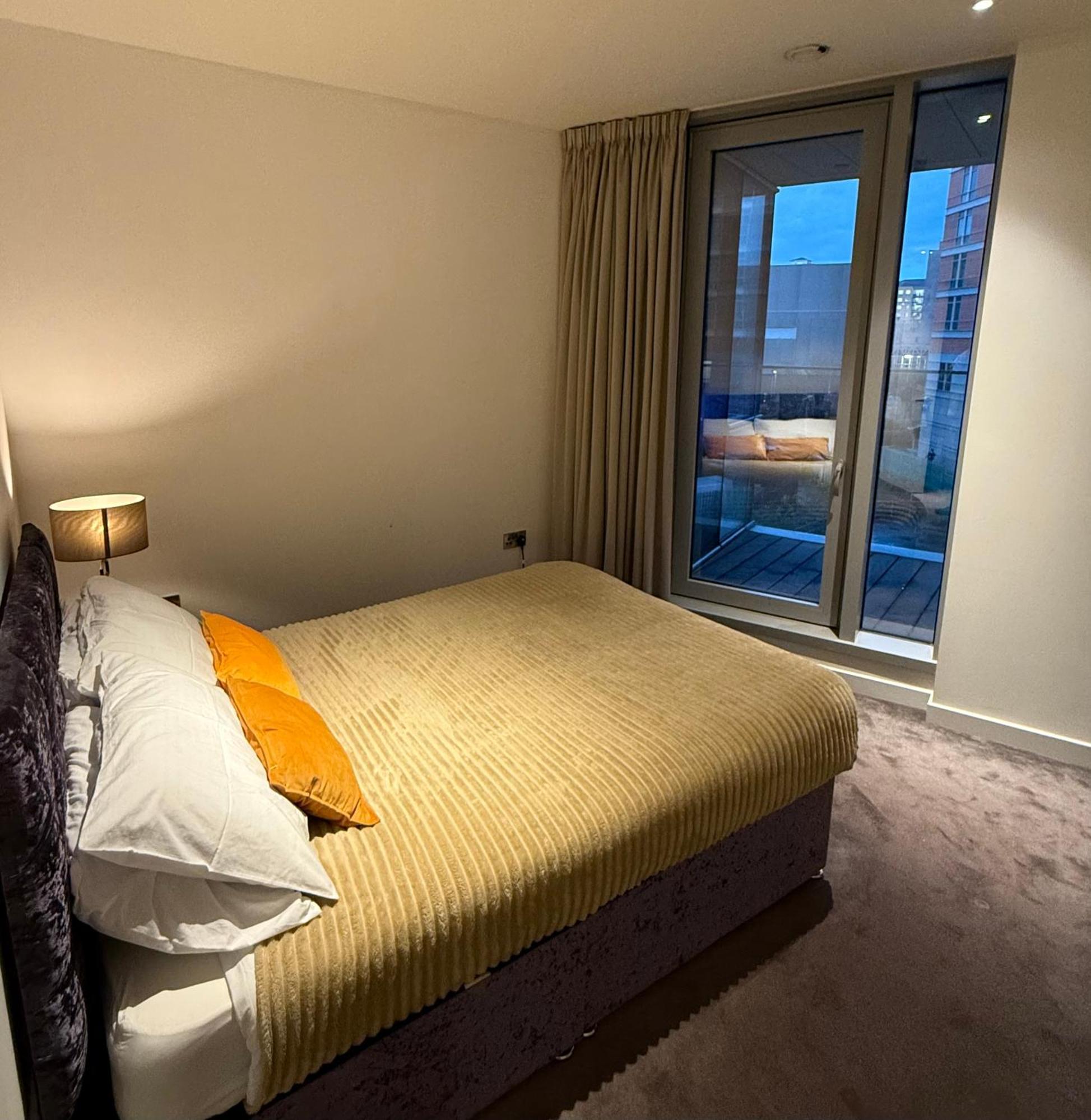 Luxury Modern 2 Bed Flat With Balcony And City View - Canary Wharf City Center London Kültér fotó